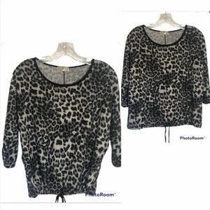 Lavish Leopard print  blouse | great for work, business casual Size M